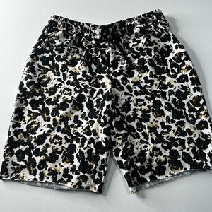 LuLaRoe Medium Jamie Leopard Print Shorts
